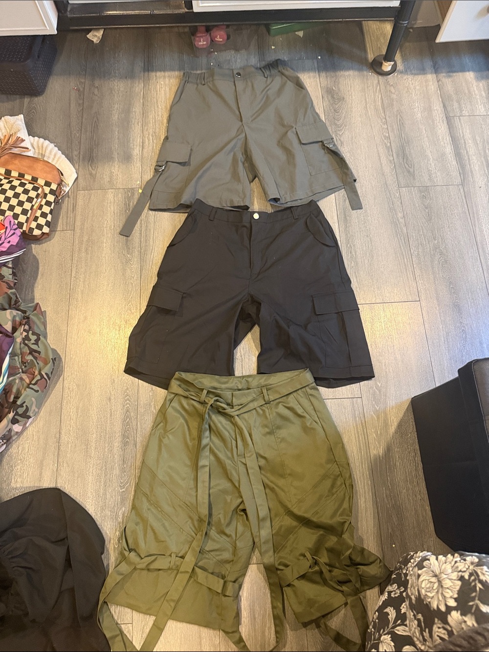 Lot of women’s cargo like shorts